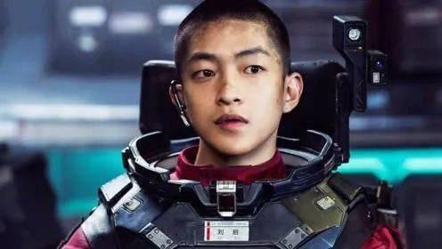 娱乐圈吃瓜屈楚萧是谁,娱乐圈吃瓜主角,揭秘其背后的故事