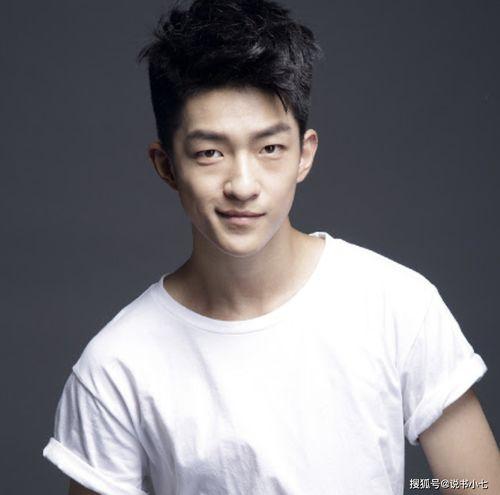 娱乐圈吃瓜屈楚萧是谁,娱乐圈吃瓜主角,揭秘其背后的故事  第2张 娱乐圈吃瓜屈楚萧是谁,娱乐圈吃瓜主角,揭秘其背后的故事  第2张