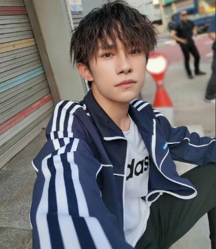易烊千玺明星爆料视频  第1张 易烊千玺明星爆料视频  第1张